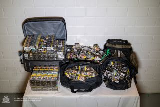 Saisie de plus de 210 000 cigarettes à l'aéroport de Luxembourg